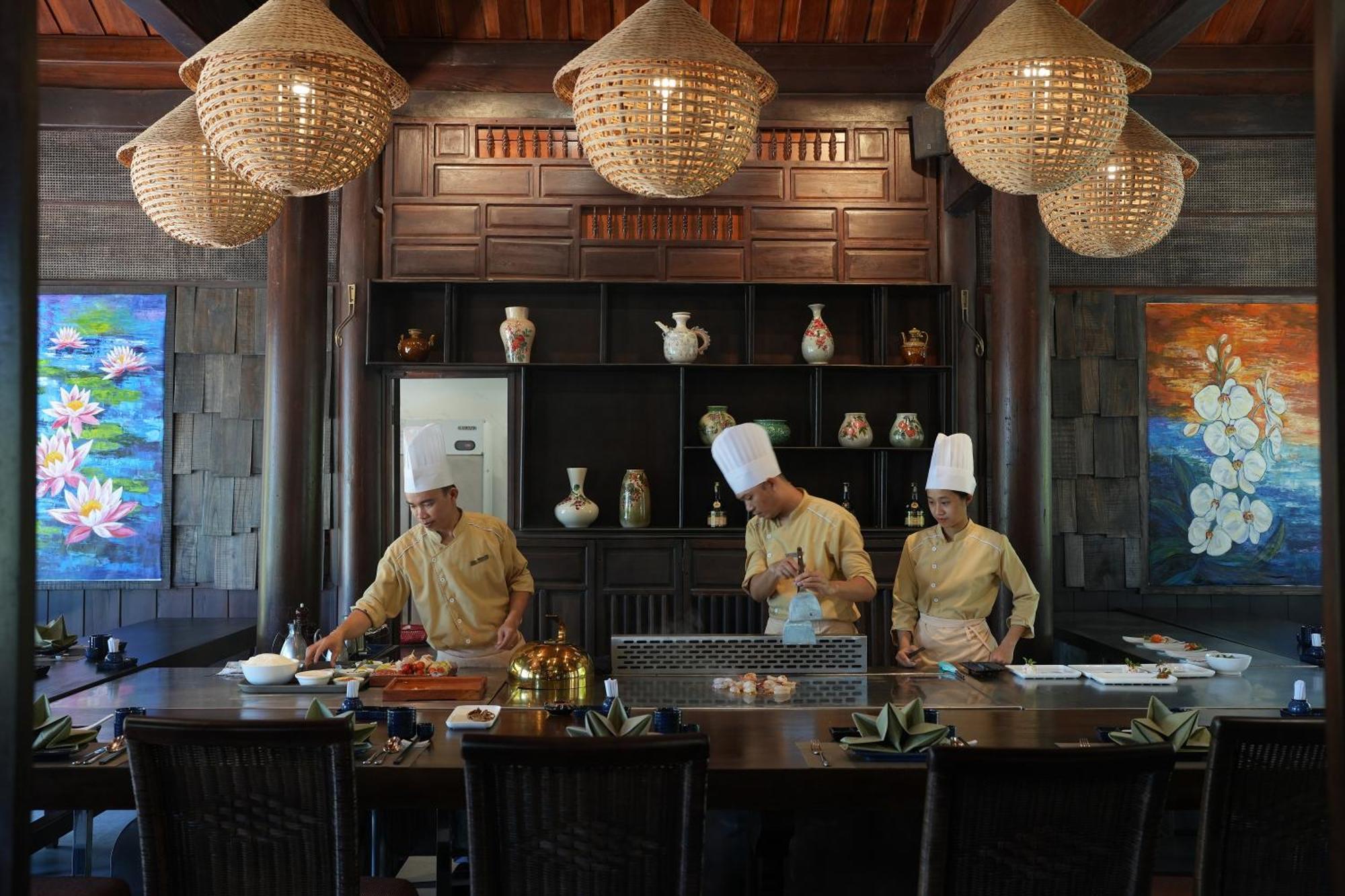 Palm Garden Beach Resort & Spa Χόι Αν Εξωτερικό φωτογραφία Thai chefs at work