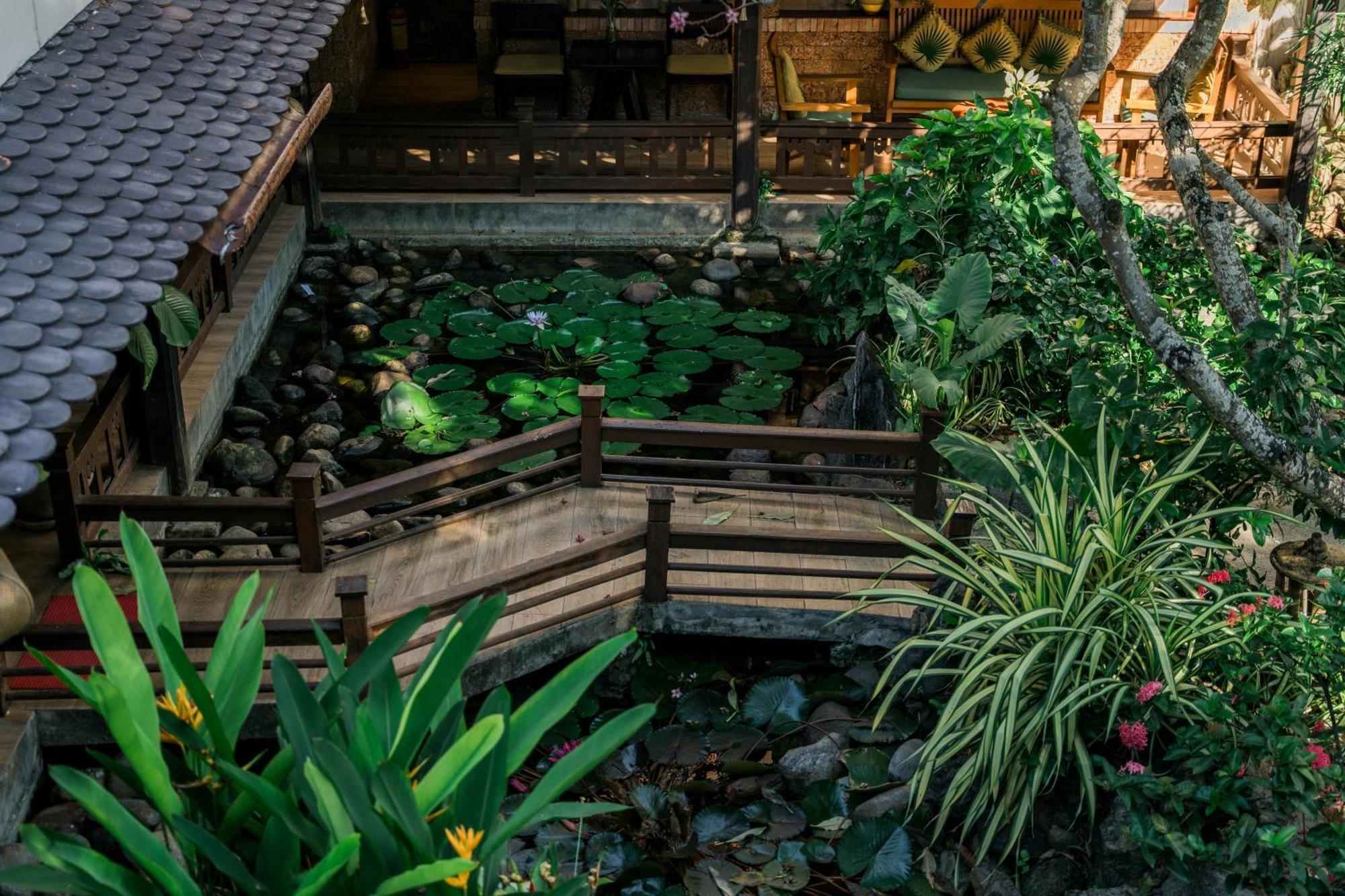 Palm Garden Beach Resort & Spa Χόι Αν Εξωτερικό φωτογραφία A traditional Thai house