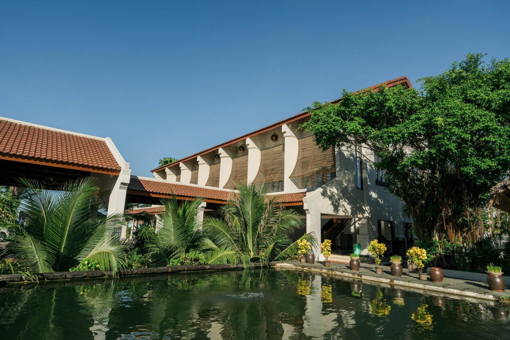 Palm Garden Beach Resort & Spa Χόι Αν Εξωτερικό φωτογραφία The Riverview Hotel