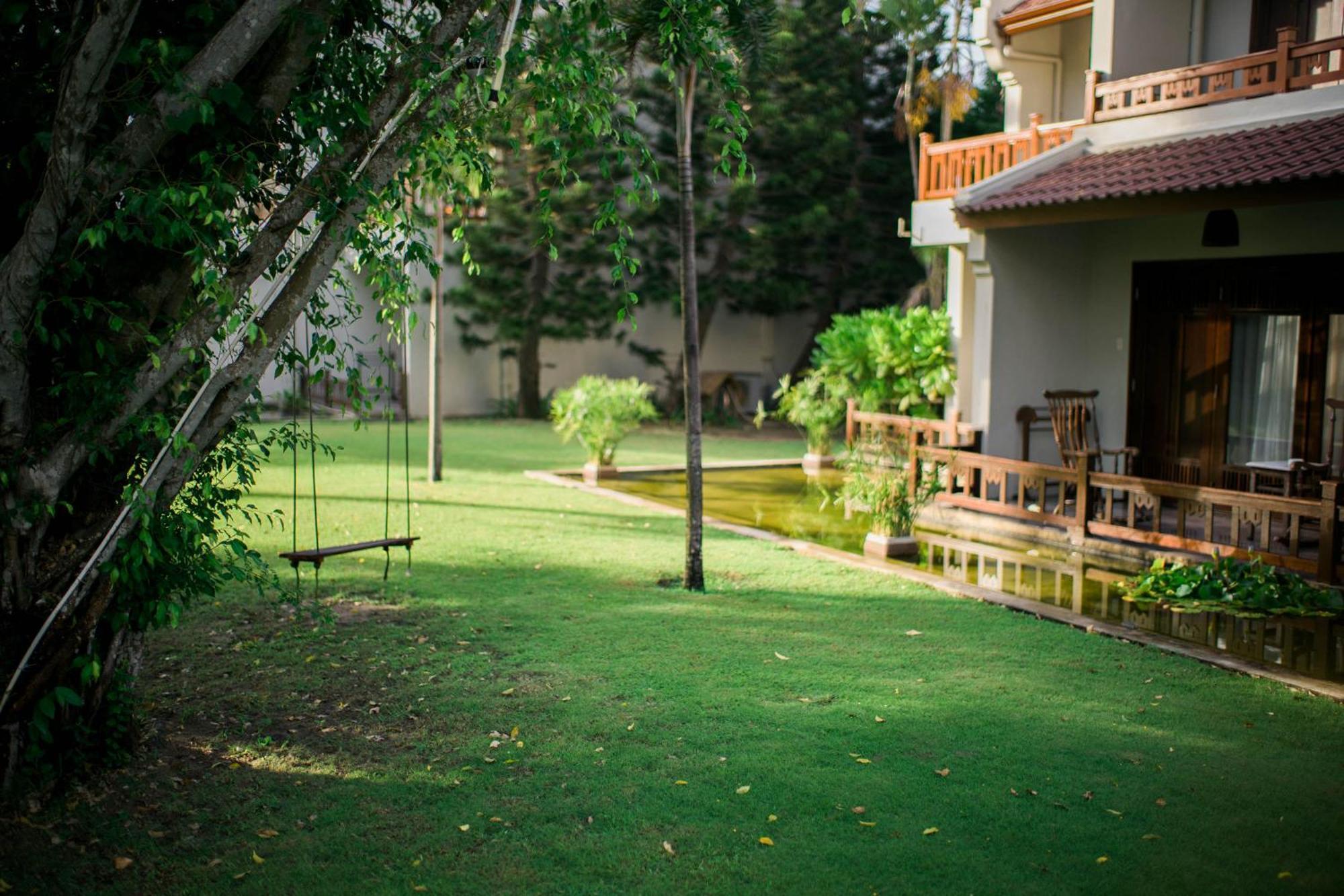 Palm Garden Beach Resort & Spa Χόι Αν Εξωτερικό φωτογραφία A garden in Thailand