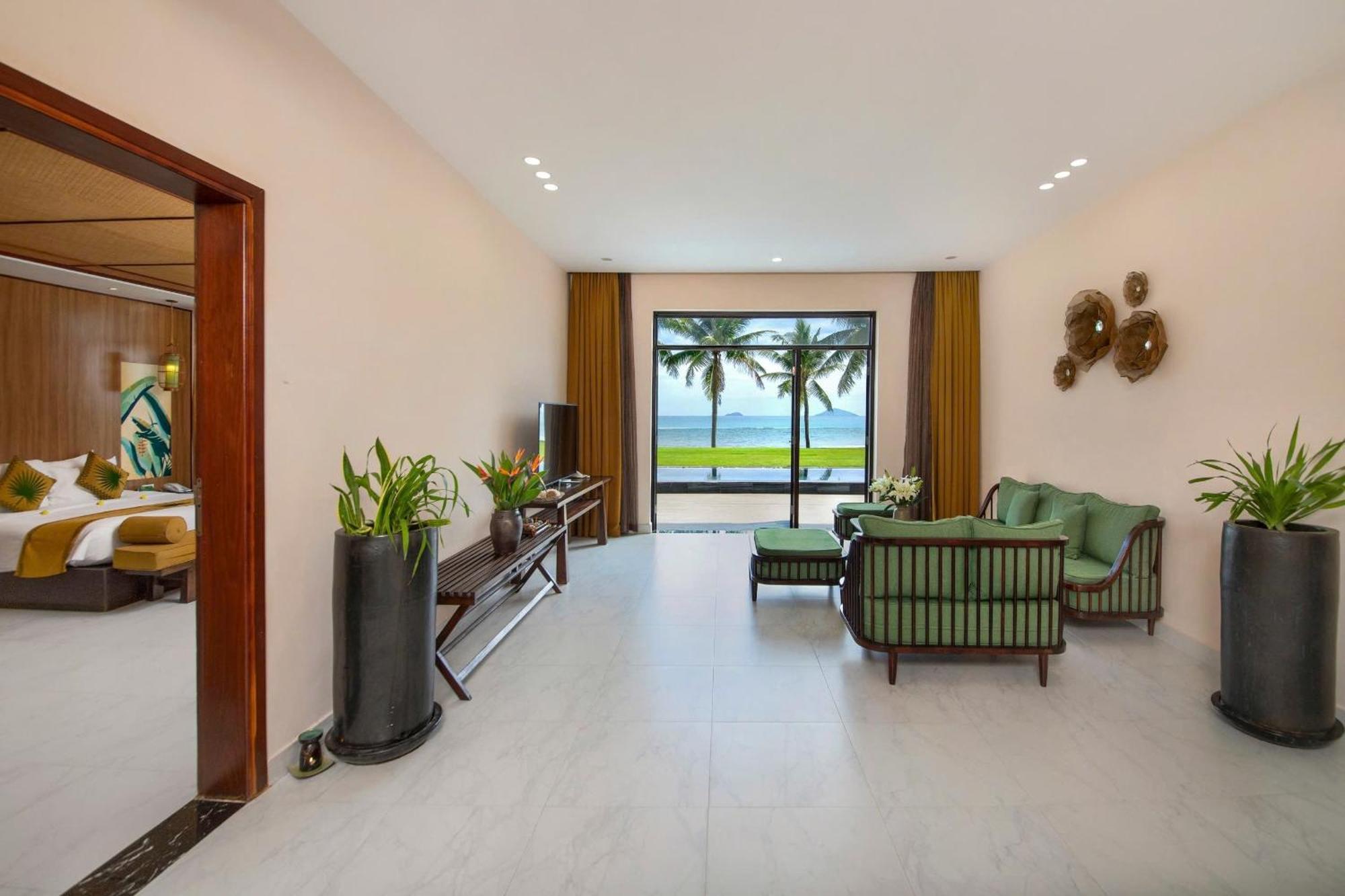 Palm Garden Beach Resort & Spa Χόι Αν Εξωτερικό φωτογραφία Suite at Vinpearl Hotel Nha Trang